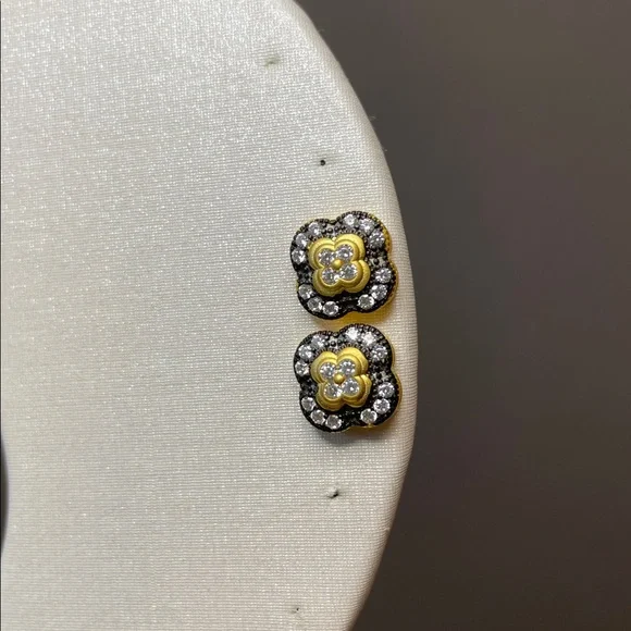 Frieda Rothman Sterling Silver Clover Cluster Stud Earrings - NEW - Picture 2 of 9